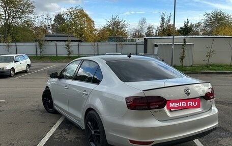 Volkswagen Jetta VI, 2012 год, 950 000 рублей, 3 фотография