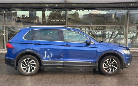 Volkswagen Tiguan II, 2018 год, 1 798 000 рублей, 4 фотография