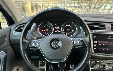 Volkswagen Tiguan II, 2018 год, 1 798 000 рублей, 13 фотография