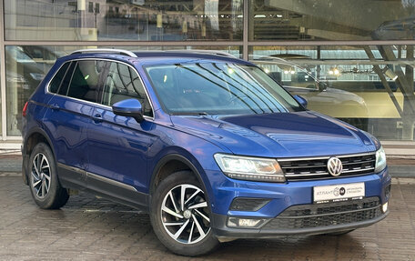 Volkswagen Tiguan II, 2018 год, 1 798 000 рублей, 3 фотография