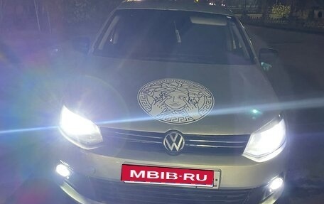 Volkswagen Polo VI (EU Market), 2011 год, 300 000 рублей, 1 фотография