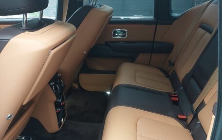 Rolls-Royce Cullinan, 2020 год, 33 000 000 рублей, 10 фотография