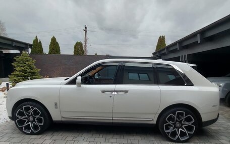 Rolls-Royce Cullinan, 2020 год, 33 000 000 рублей, 7 фотография