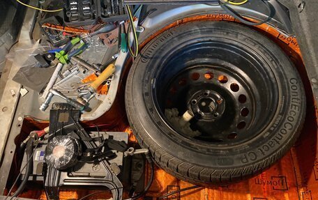 Volvo S80 II рестайлинг 2, 1999 год, 680 000 рублей, 36 фотография