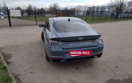 Hyundai Elantra, 2022 год, 2 395 000 рублей, 4 фотография