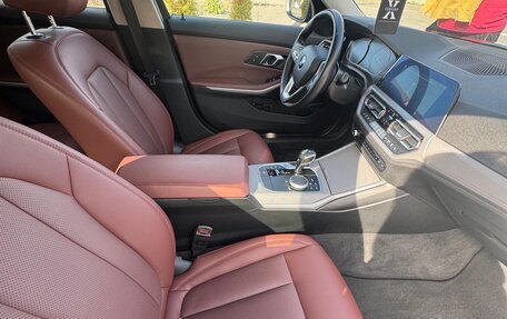 BMW 3 серия, 2020 год, 3 150 000 рублей, 16 фотография