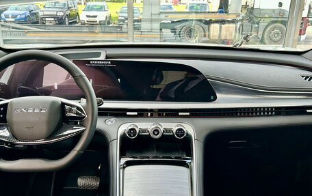 CheryExeed TXL, 2024 год, 3 800 000 рублей, 9 фотография