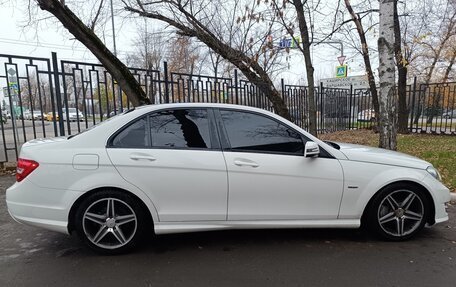 Mercedes-Benz C-Класс, 2011 год, 1 400 000 рублей, 2 фотография
