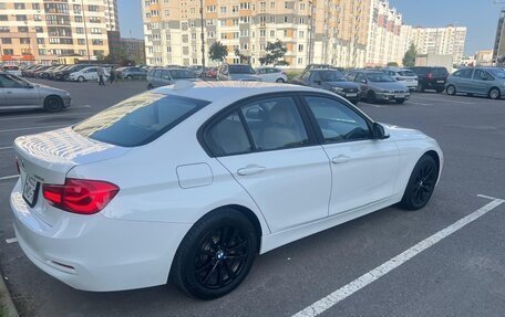 BMW 3 серия, 2018 год, 1 900 000 рублей, 4 фотография