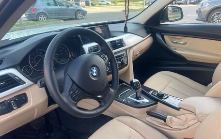 BMW 3 серия, 2018 год, 1 900 000 рублей, 9 фотография