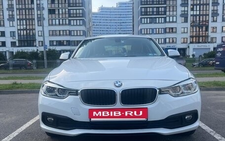 BMW 3 серия, 2018 год, 1 900 000 рублей, 2 фотография