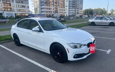 BMW 3 серия, 2018 год, 1 900 000 рублей, 3 фотография
