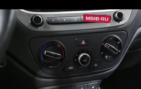 Hyundai Solaris II рестайлинг, 2017 год, 1 200 000 рублей, 11 фотография