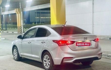 Hyundai Solaris II рестайлинг, 2017 год, 1 200 000 рублей, 7 фотография