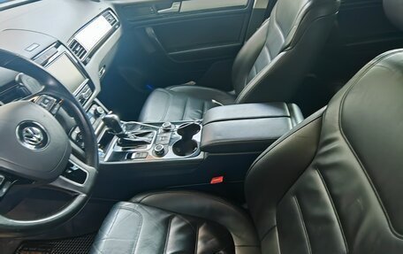 Volkswagen Touareg III, 2010 год, 2 100 000 рублей, 11 фотография