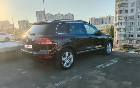 Volkswagen Touareg III, 2010 год, 2 100 000 рублей, 5 фотография