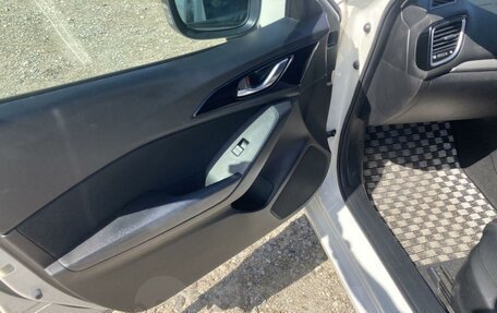 Mazda Axela, 2015 год, 972 000 рублей, 14 фотография