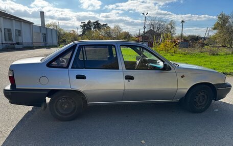 Daewoo Nexia I рестайлинг, 2000 год, 130 000 рублей, 2 фотография