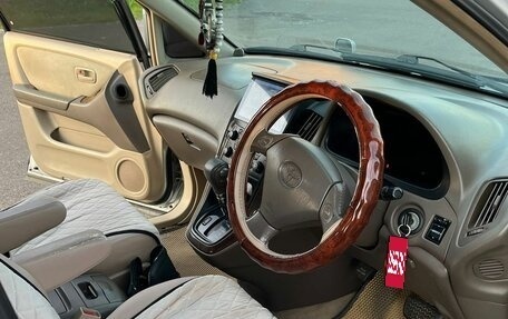 Toyota Harrier, 1999 год, 820 000 рублей, 12 фотография