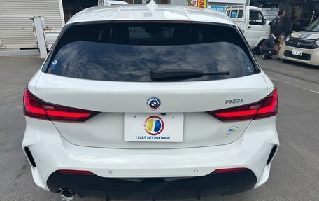 BMW 1 серия, 2021 год, 1 322 000 рублей, 5 фотография