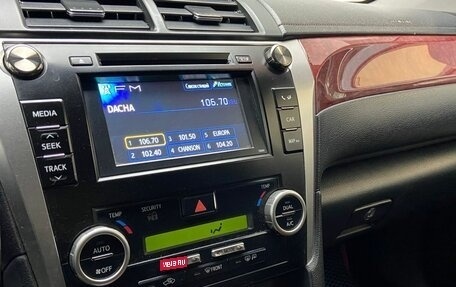 Toyota Camry, 2012 год, 1 710 000 рублей, 10 фотография