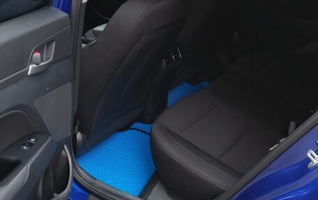 Hyundai Elantra VI рестайлинг, 2019 год, 1 800 000 рублей, 13 фотография