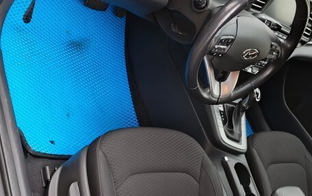 Hyundai Elantra VI рестайлинг, 2019 год, 1 800 000 рублей, 10 фотография