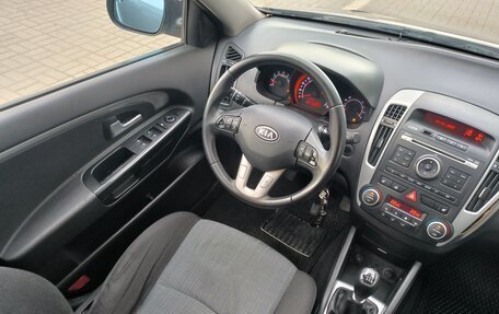 KIA cee'd I рестайлинг, 2011 год, 730 000 рублей, 14 фотография