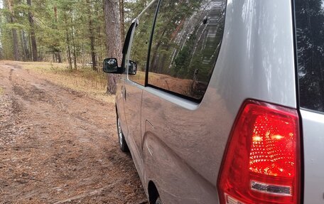 Hyundai Grand Starex Grand Starex I рестайлинг 2, 2017 год, 2 650 000 рублей, 10 фотография