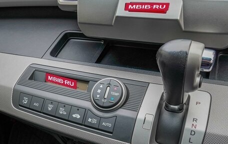 Honda Freed I, 2011 год, 1 230 000 рублей, 14 фотография