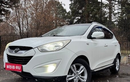 Hyundai Tucson III, 2011 год, 1 300 000 рублей, 1 фотография
