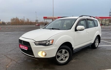 Mitsubishi Outlander III рестайлинг 3, 2011 год, 1 330 000 рублей, 1 фотография