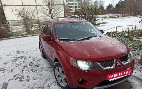 Mitsubishi Outlander III рестайлинг 3, 2008 год, 1 380 000 рублей, 2 фотография