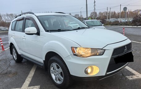 Mitsubishi Outlander III рестайлинг 3, 2011 год, 1 330 000 рублей, 4 фотография