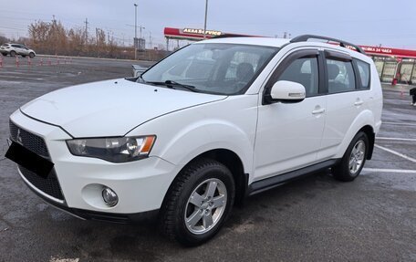 Mitsubishi Outlander III рестайлинг 3, 2011 год, 1 330 000 рублей, 11 фотография