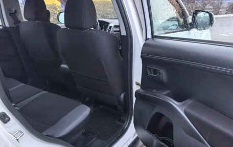 Mitsubishi Outlander III рестайлинг 3, 2011 год, 1 330 000 рублей, 17 фотография