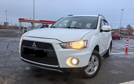 Mitsubishi Outlander III рестайлинг 3, 2011 год, 1 330 000 рублей, 14 фотография