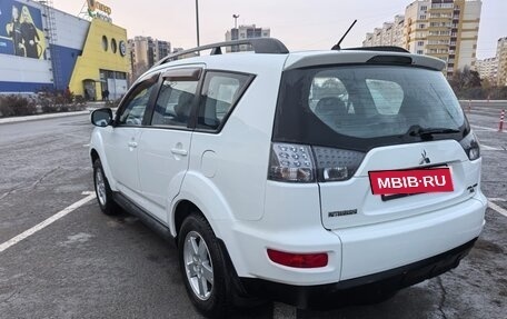 Mitsubishi Outlander III рестайлинг 3, 2011 год, 1 330 000 рублей, 8 фотография