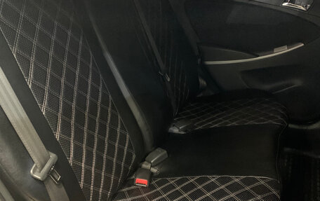 Hyundai Solaris II рестайлинг, 2011 год, 565 000 рублей, 11 фотография