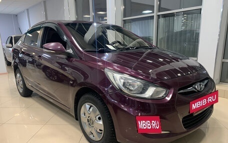 Hyundai Solaris II рестайлинг, 2011 год, 565 000 рублей, 2 фотография