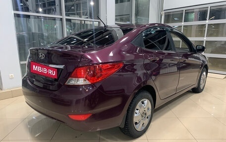 Hyundai Solaris II рестайлинг, 2011 год, 565 000 рублей, 3 фотография