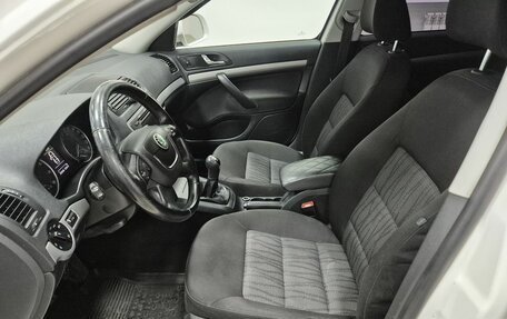 Skoda Octavia, 2011 год, 596 000 рублей, 13 фотография