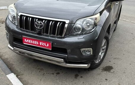 Toyota Land Cruiser Prado 150 рестайлинг 2, 2012 год, 3 050 000 рублей, 1 фотография