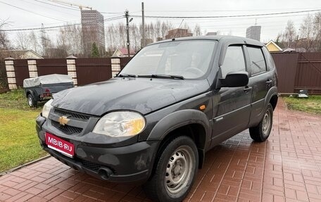 Chevrolet Niva I рестайлинг, 2010 год, 270 000 рублей, 1 фотография