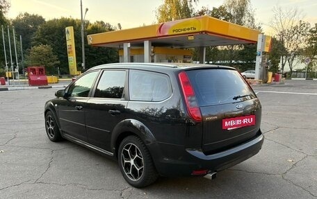 Ford Focus II рестайлинг, 2005 год, 439 000 рублей, 2 фотография