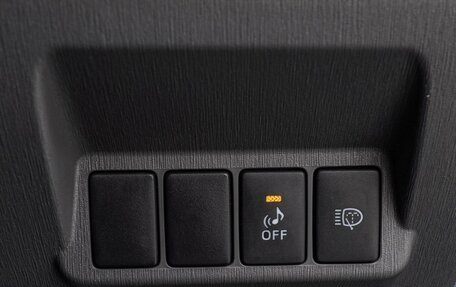 Toyota Prius Alpha I (ZVW40/41), 2013 год, 1 230 000 рублей, 17 фотография