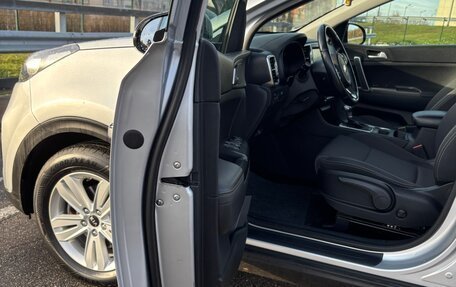 KIA Sportage IV рестайлинг, 2017 год, 2 000 000 рублей, 13 фотография