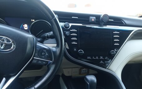 Toyota Camry, 2020 год, 3 700 000 рублей, 5 фотография