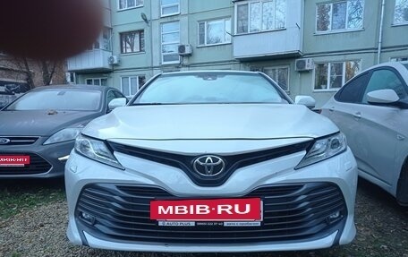 Toyota Camry, 2020 год, 3 700 000 рублей, 9 фотография