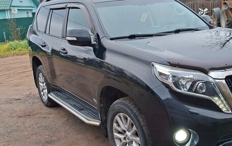 Toyota Land Cruiser Prado 150 рестайлинг 2, 2014 год, 3 050 000 рублей, 2 фотография